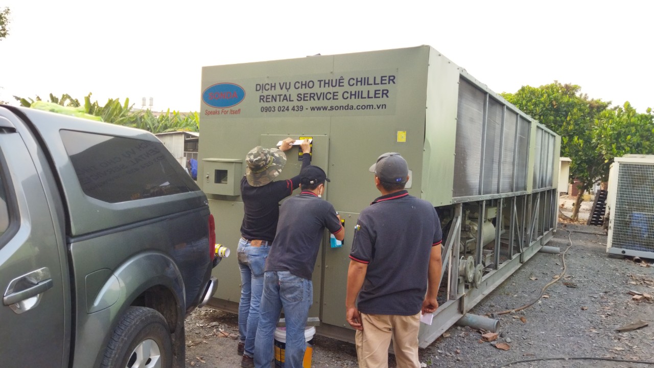 Tại sao bạn nên thuê chiller hoặc thuê thiết bị công nghiệp khác